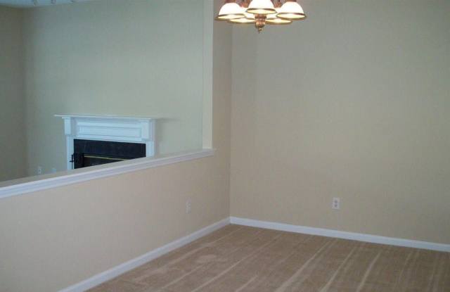 311 Silverberry Court Gallery 4