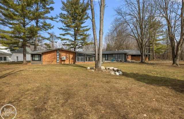 1765 E Predmore photos photos 1765 E Predmore photos photos