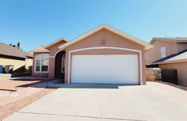 Beautiful 4 bedroom, 2 bath home in Northeast El Paso! - 4409 Loma Clara Court, El Paso, TX 79934