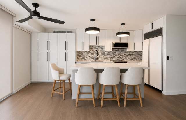 Fully renovated 3-bedroom unit at Moana Pacific! Partially furnished! Gallery 1