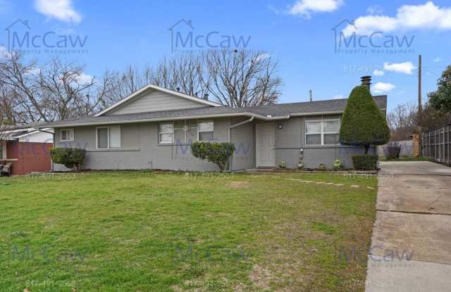 Beautiful 3/2 with Studio in Plano! - 3121 Lucas Terrace, Plano, TX 75074