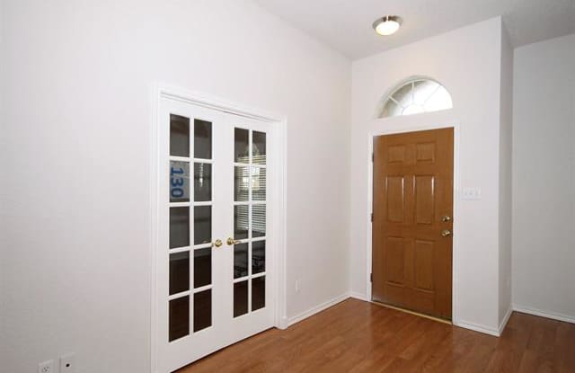 7404 Vineyard Drive Gallery 2