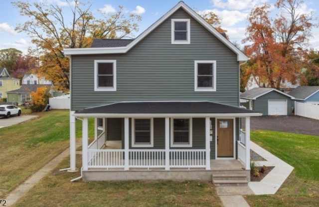 937 Ringwood Ave 1st Floor photos photos