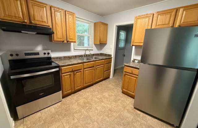 Charming 3 bedroom home in Northwoods Gallery 3