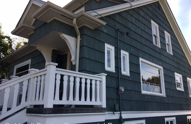 5637 30th Ave SW - 5637 30th Ave SW, Seattle, WA 98126