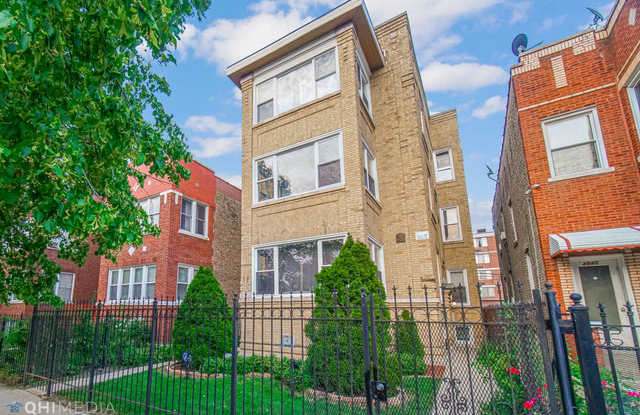 4849 N Sawyer Ave photos photos