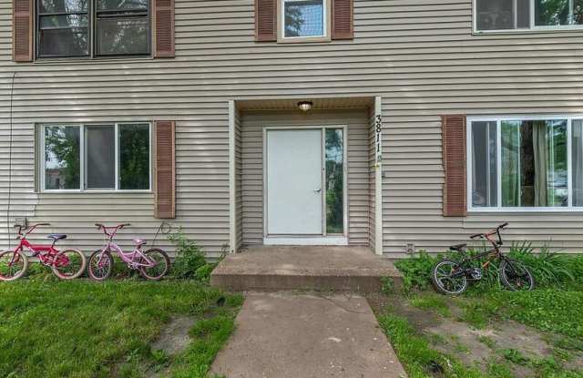 3811 Restwood Rd APT 1 - 3811 Restwood Road, Lexington, MN 55014