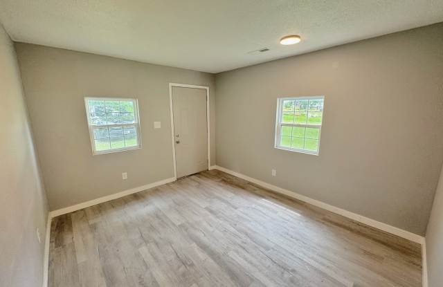 209 South Graham Street - B Gallery 2