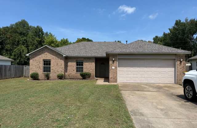 32 Thunderbird Dr., Cabot AR 72023 - Nice 3br 2ba w/fenced yard, Cabot Schools photos photos