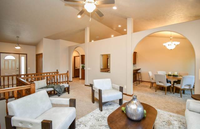 South Sioux Falls Rental with Open Layout  Entertainer’s Patio! photos photos
