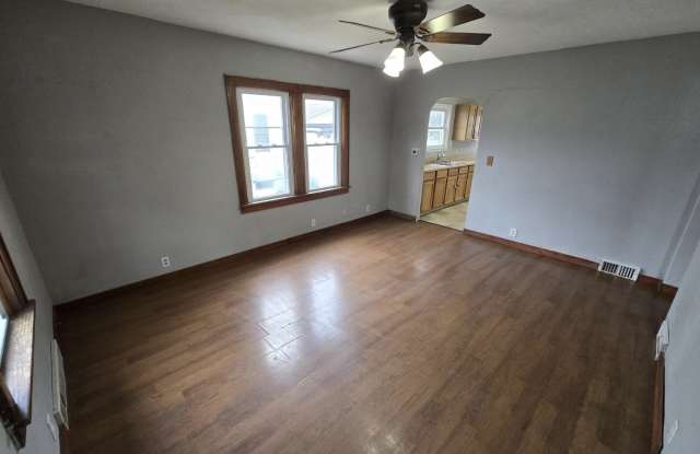 2620 37th Ave photos photos