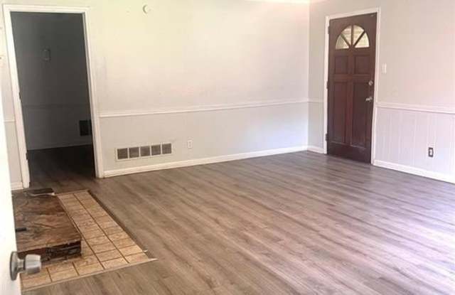 3324 Miller Road Gallery 3
