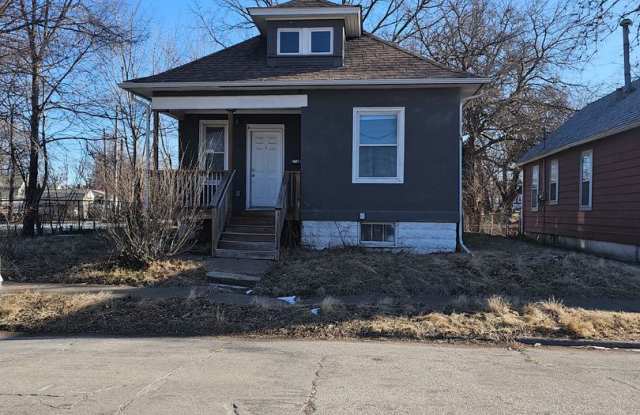 There is a $25 fee per application and everyone over 18 needs to fill out their own application. - 713 13th Street, Rock Island, IL 61201