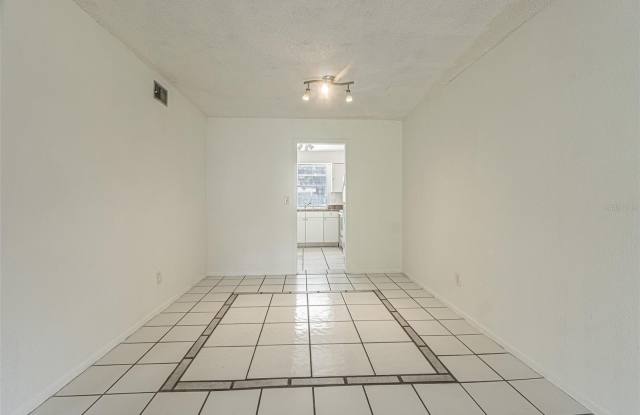7517 ABONADO Road Gallery 4