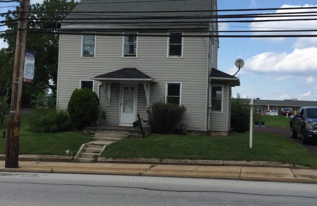759 W MAIN STREET - 759 West Main Street, Trappe, PA 19426