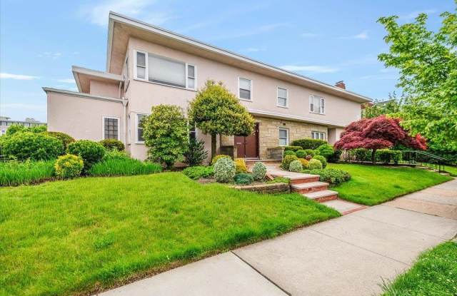 217 National Boulevard - 217 National Boulevard, Long Beach, NY 11561