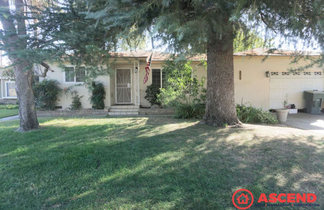 Lovely Home Off S Real Rd and Bell Terr! photos photos