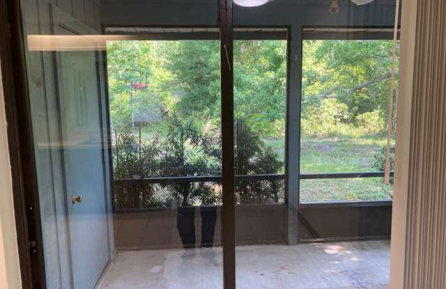2 Bedrooms/2Baths Gallery 4