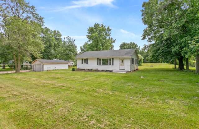 Welcome to the country! 3bd Rambler with full basement on 1+Acre in Otsego available sept 01 photos photos