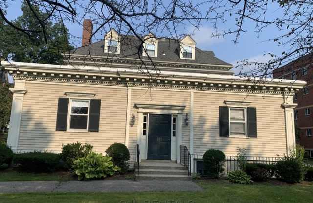129 Pleasant Street photos photos