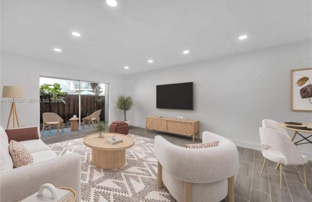 13712 SW 90th Ave photos photos