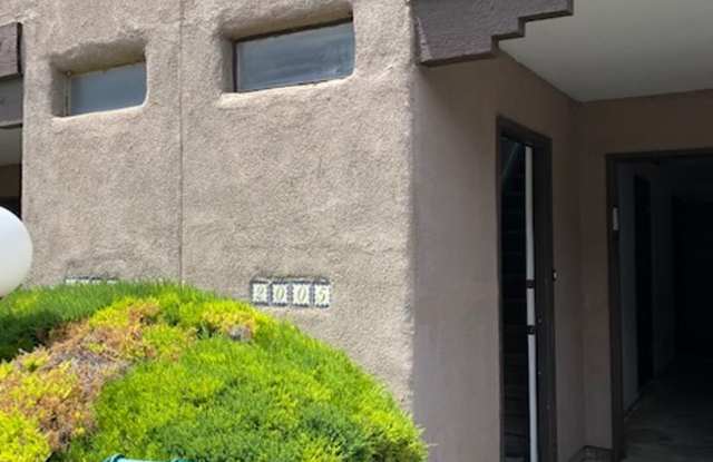 ALL PROSPECTIVE TENANTS MUST SUBMIT A $58 NON-REFUNDABLE APPLICATION FEE PER APPLICANT ONLINE AND BE PRE-QUALIFIED PRIOR TO ANY SHOWINGS photos photos