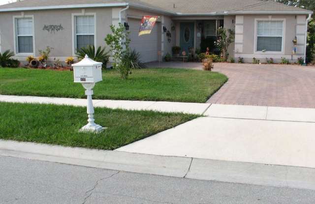Beautiful 3 Bedrooms 2 Bath single family home Located in Ocoee FL!. Gallery 1