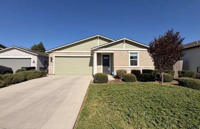 Cozy Home for rent in Visalia Gallery 1