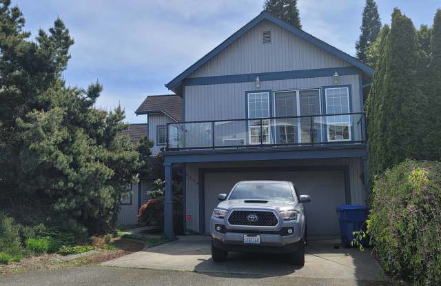 5609 Southwest Bradford Street - 5609 Southwest Bradford Street, Seattle, WA 98116