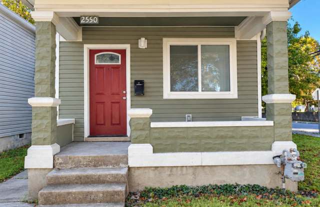 Beautifully Renovated 3-Bedroom Home with Modern Finishes & Private Fenced Yard! Gallery 1