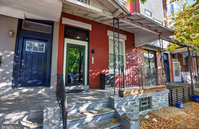 4145 CAMBRIDGE Street Gallery 1