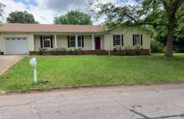 302 Hunters Trl - 302 Hunters Trail, Greenville County, SC 29615