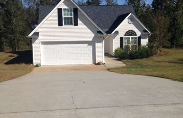 15 Farrington Ct: Beautiful, 4BD, 2BA home in quiet neighborhood for rent in Newnan! - 15 Farrington Court, Coweta County, GA 30263
