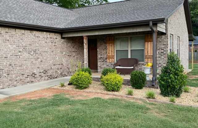 Home for rent in Tuscumbia! COMING SOON! Gallery 3
