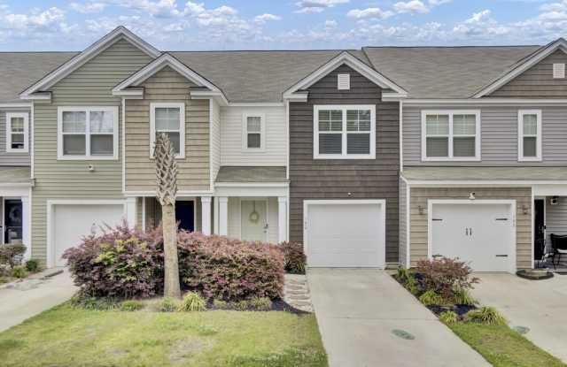 102 Rosefield Court photos photos