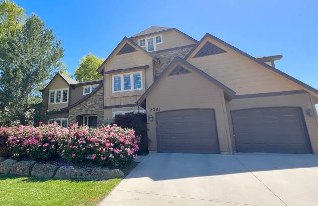 5 Bed 3 Bath Bridge Tower Beauty photos photos