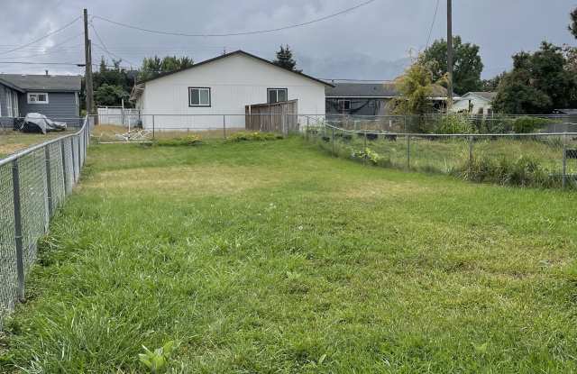1610 East Coeur D Alene Avenue Gallery 2