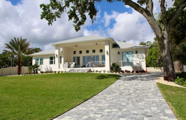 Fully Furnished 3 Bedroom, 3.5 Bath Home with Stunning Intracoastal Views photos photos