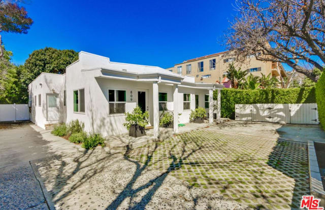 811 North WEST KNOLL Drive - 811 N West Knoll Dr, Los Angeles, CA 90069