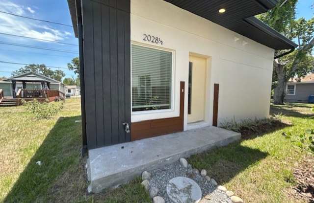 *NEW Build! Centrally located 1/1. Gallery 3