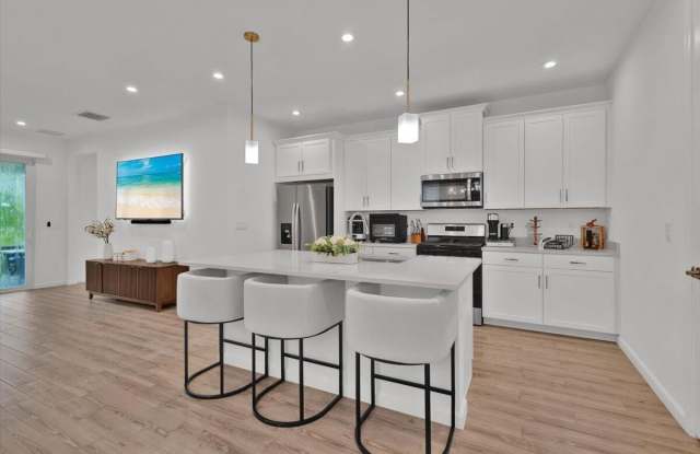 12736 SW ELEANOR Drive Gallery 1