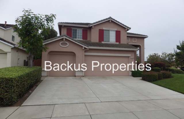 Wonderful Five Bedroom Home on Faulkner St. in North Salinas photos photos