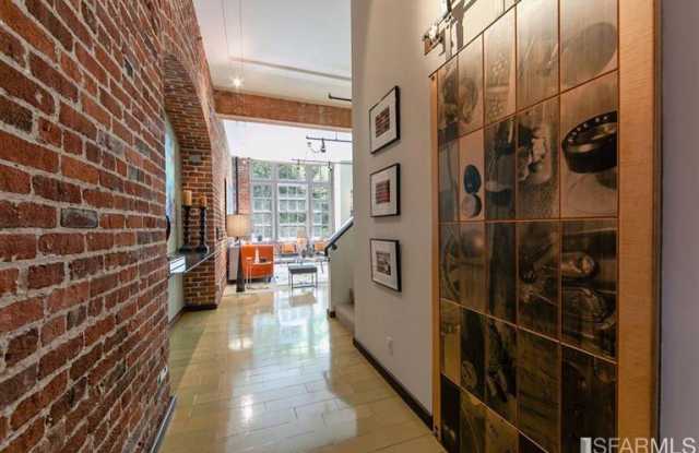 461 2nd Street Gallery 1