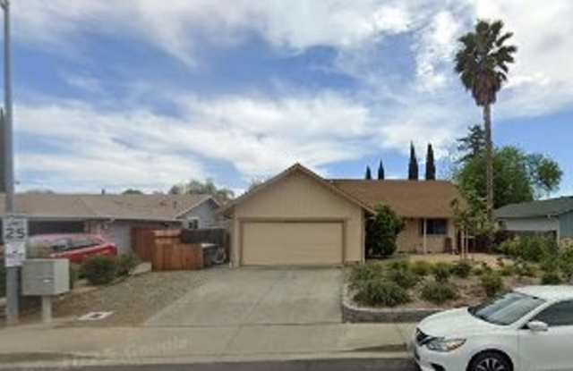 FRESH REMODEL and LARGE YARD! photos photos FRESH REMODEL and LARGE YARD! photos photos