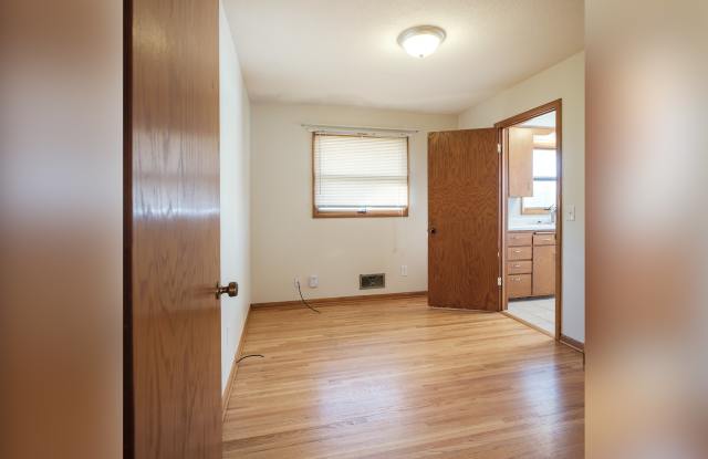 2014 23rd St Nw Gallery 4