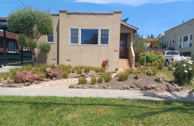 Modern Family Living in Prime El Cerrito Location" photos photos