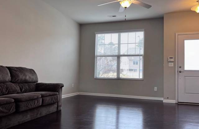 15 Pilatus Drive Gallery 4