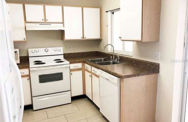 1320 TWILRIDGE PLACE Gallery 3