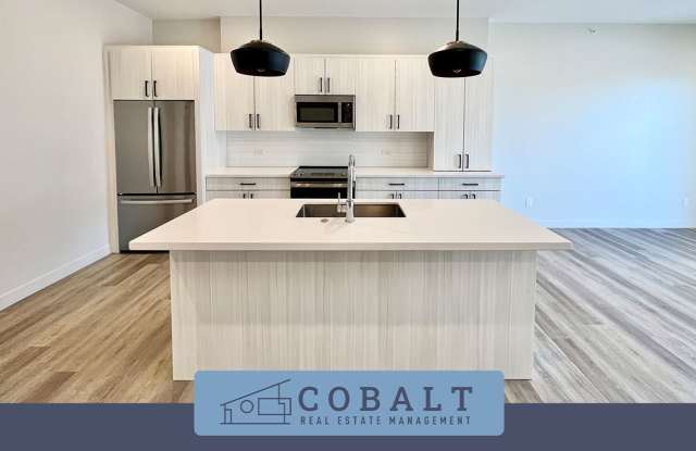 Luxurious Solheim Condo for Rent! photos photos