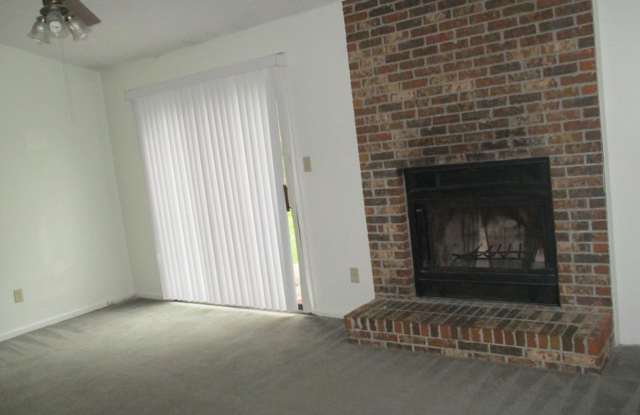 Two bedroom and two bath duplex located just minutes to Camp Lejeune, Gallery 3